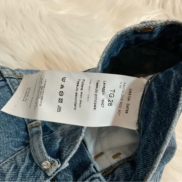 LIU.JO RIPPED JEANS - Picture 16 of 16